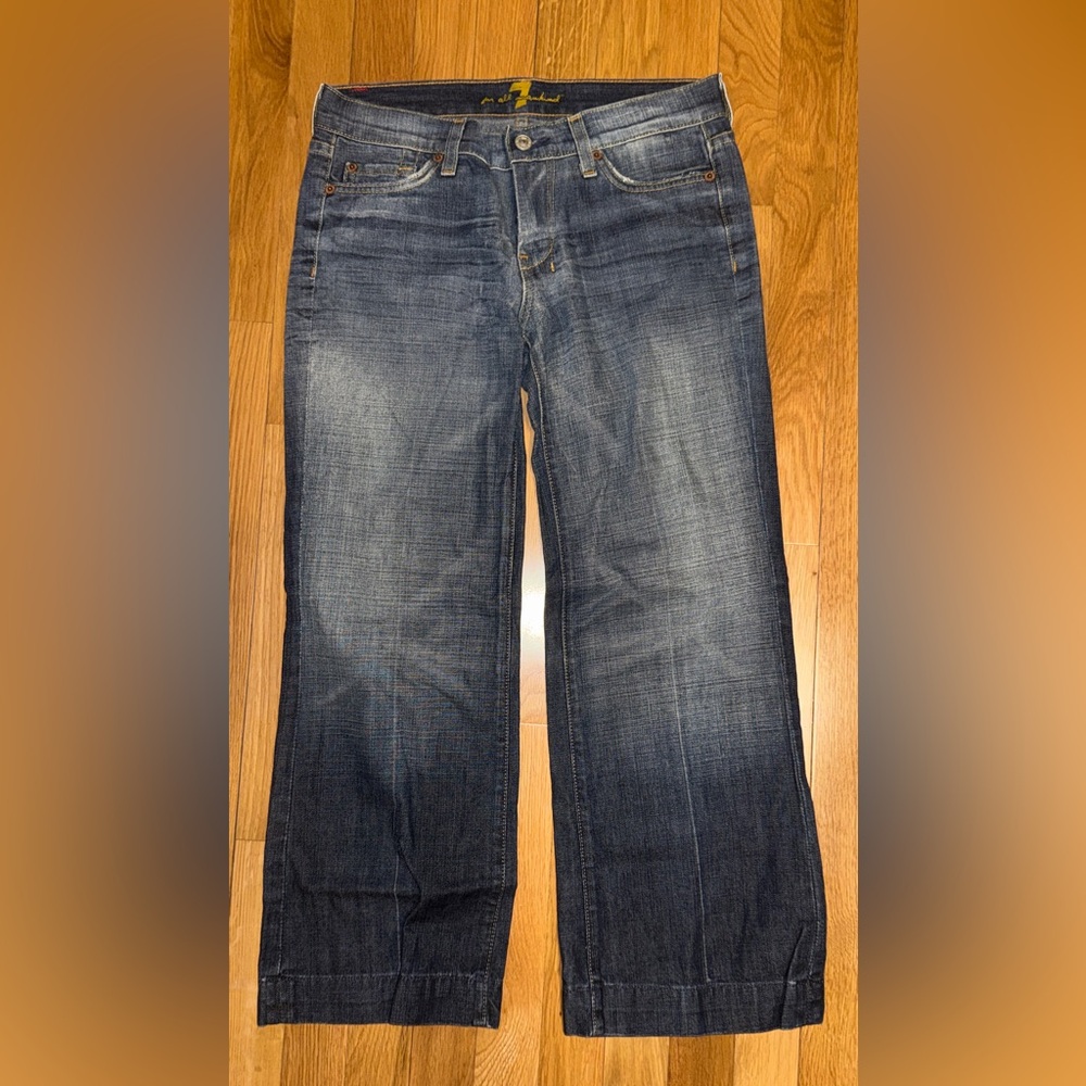 7 for All Mankind Dojo Dark Ankle Cropped Wide Leg Jeans Size 27. Distressed EUC